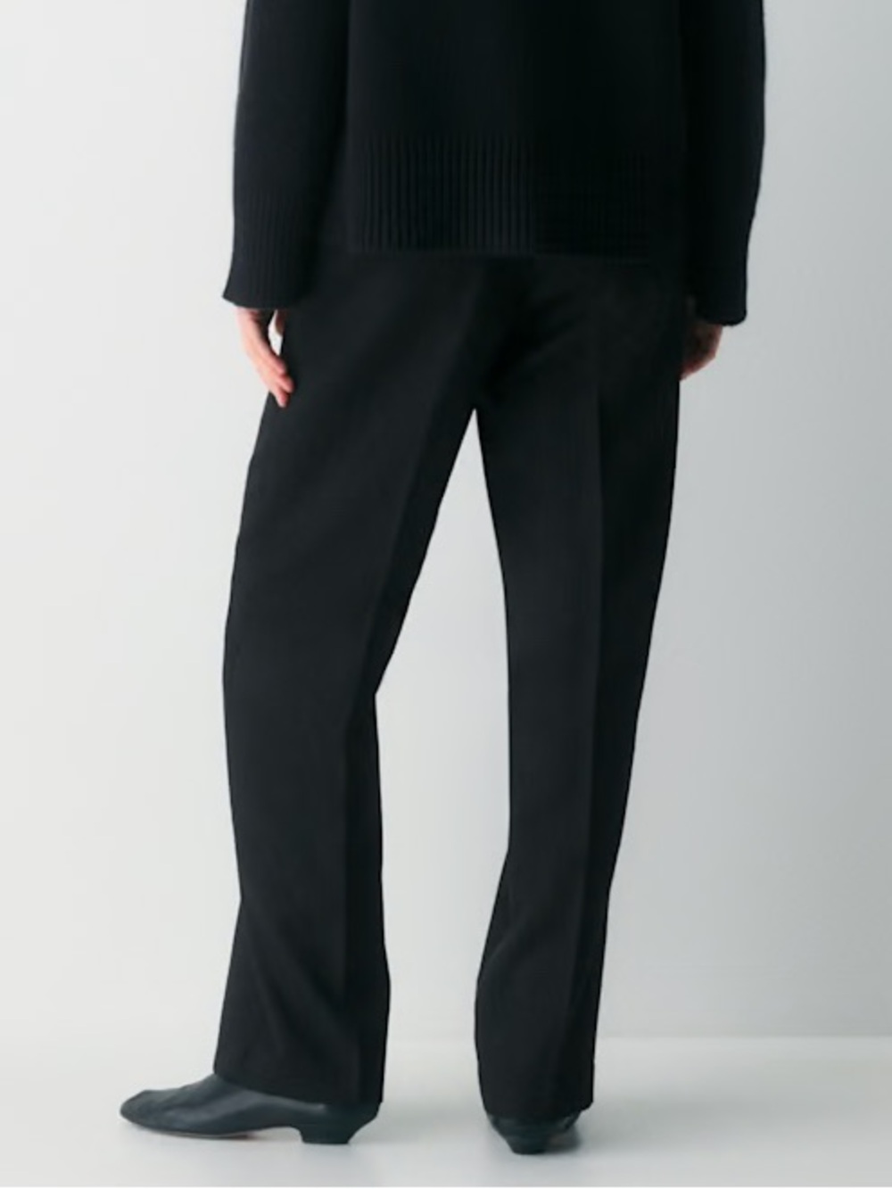 Aritzia Babaton Agency Wool Twill Pants in Black - Picture 2 of 10
